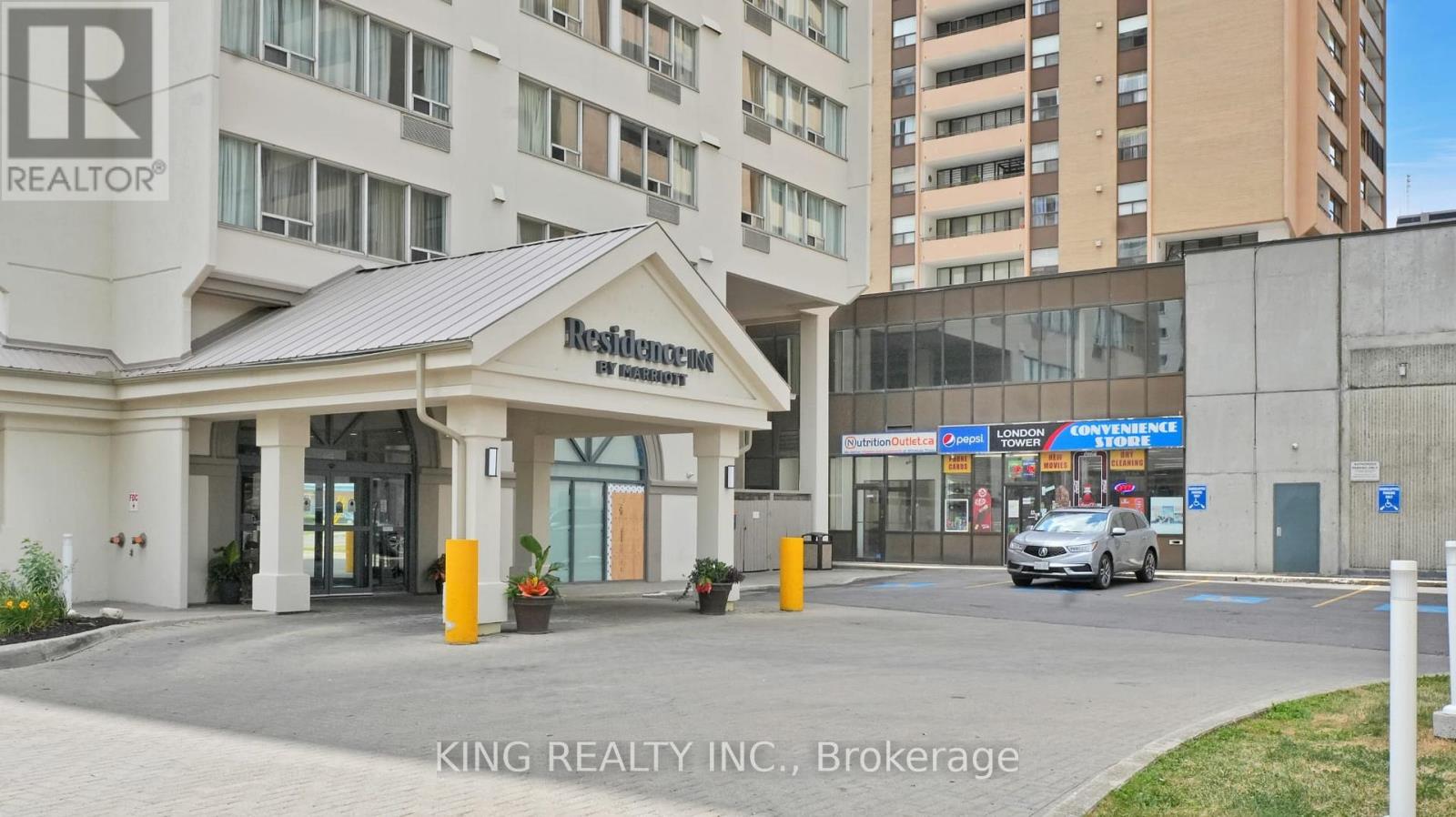 109-110 - 379 DUNDAS STREET, London East, Ontario