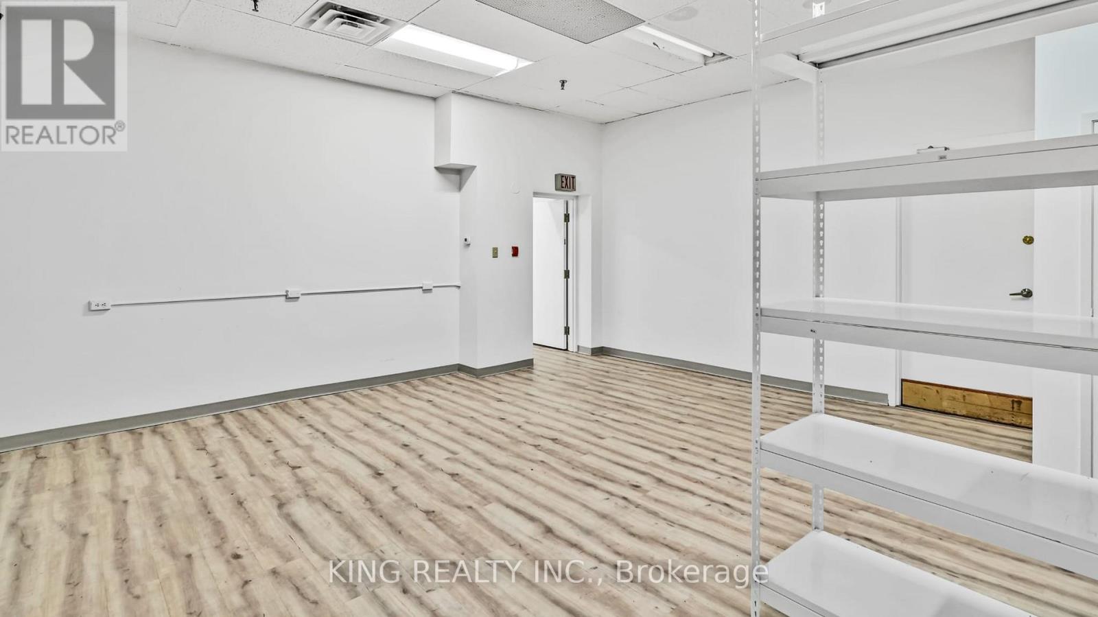 109-110 - 379 Dundas Street, London East, Ontario  N6B 1V5 - Photo 13 - X12428317