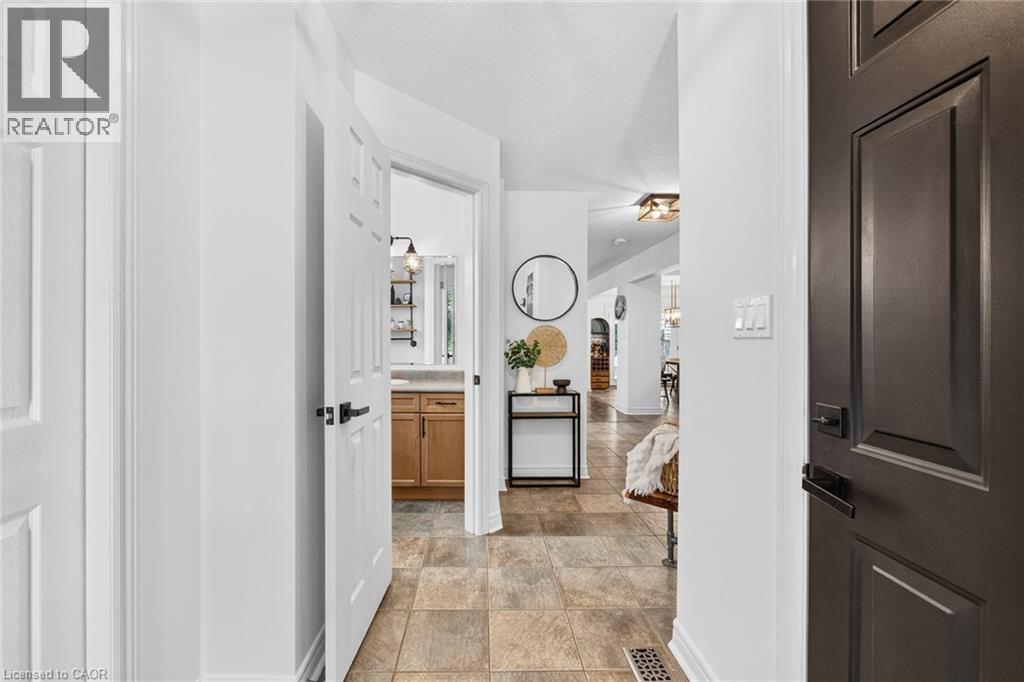 80 Skipton Crescent, Cambridge, Ontario  N3C 4P2 - Photo 4 - 40773925