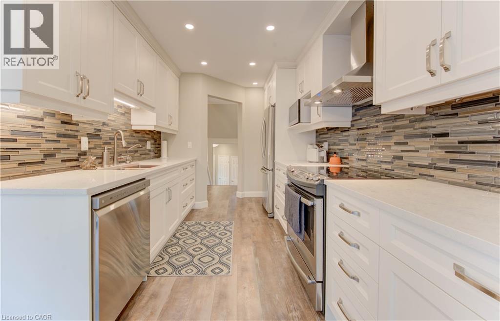 225 Benjamin Road Unit# 61, Waterloo, Ontario  N2V 1Z3 - Photo 12 - 40773817