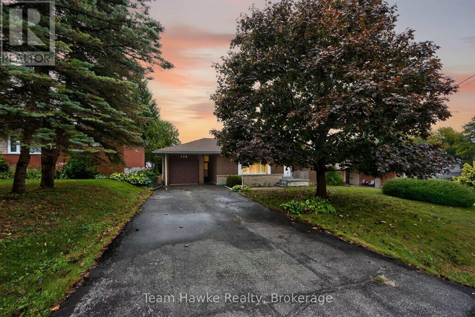 558 Russell Street, Midland, Ontario  L4R 3B6 - Photo 2 - S12428476
