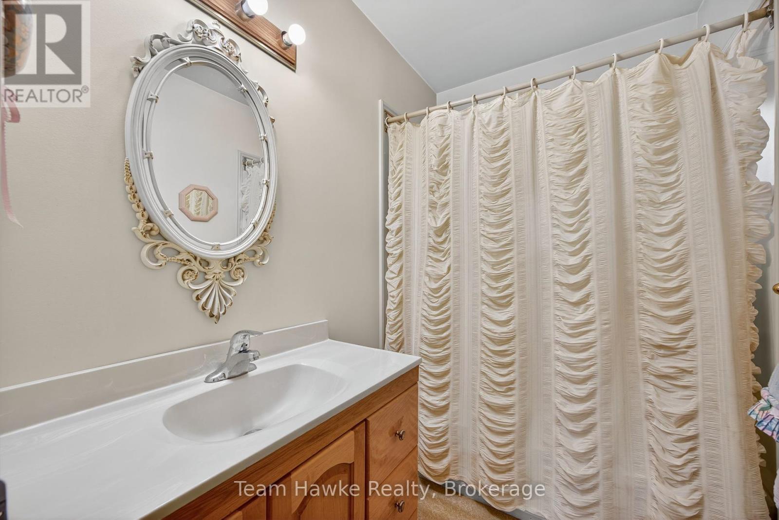 558 Russell Street, Midland, Ontario  L4R 3B6 - Photo 29 - S12428476