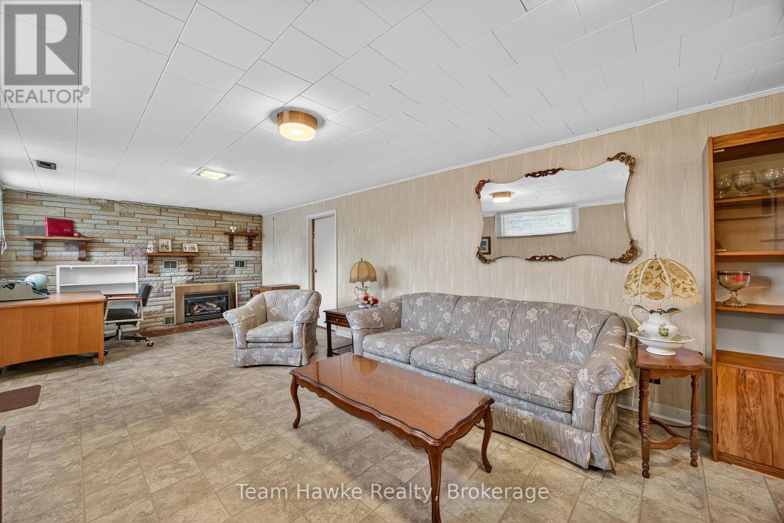 558 Russell Street, Midland, Ontario  L4R 3B6 - Photo 31 - S12428476
