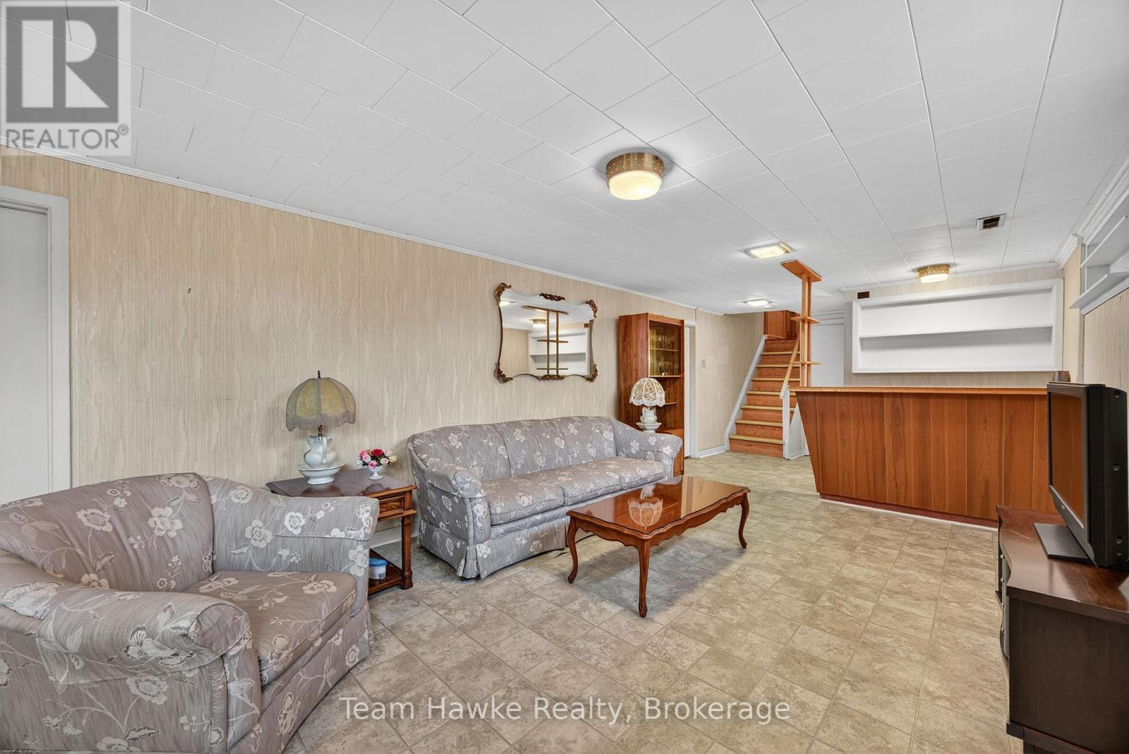 558 Russell Street, Midland, Ontario  L4R 3B6 - Photo 33 - S12428476