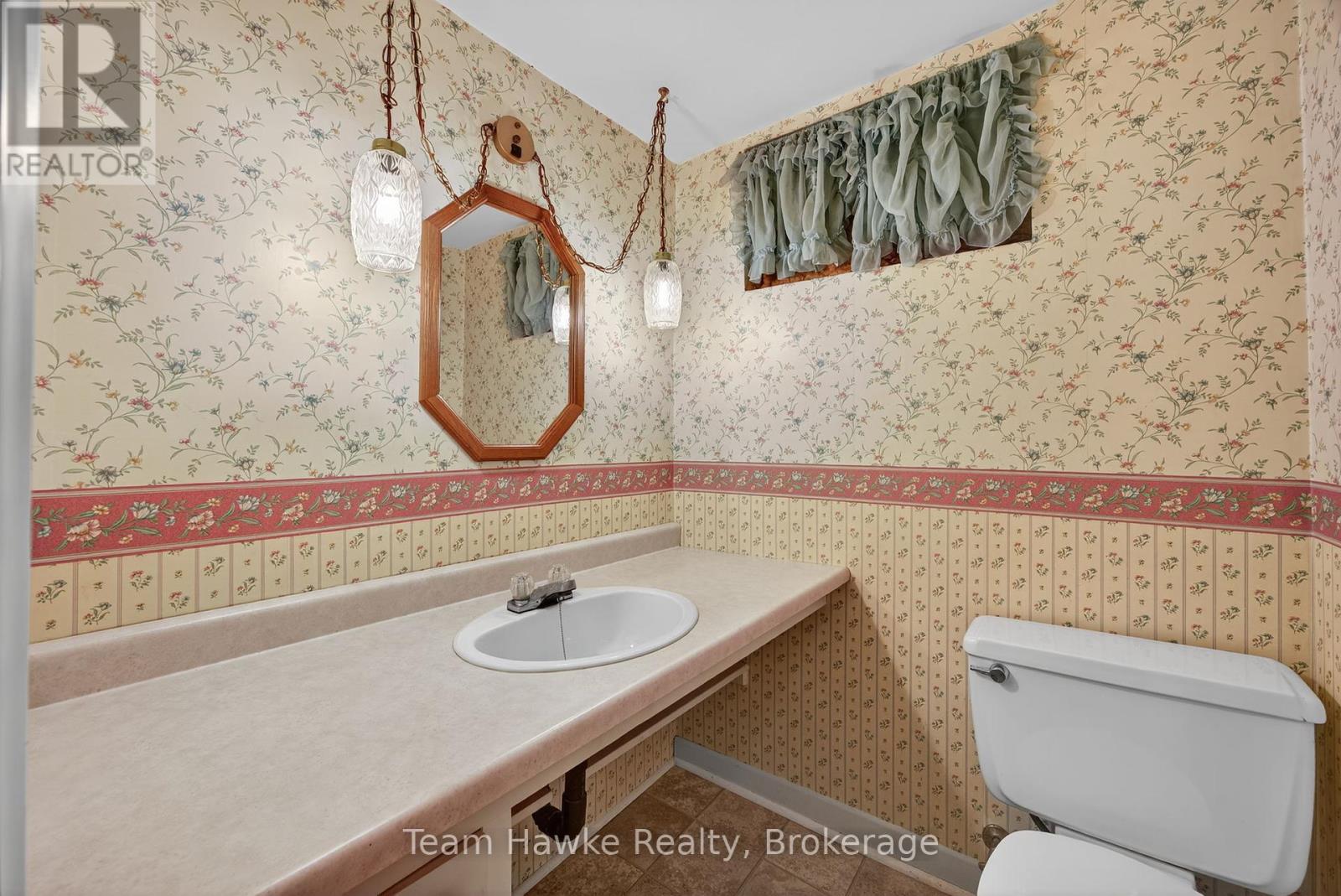 558 Russell Street, Midland, Ontario  L4R 3B6 - Photo 34 - S12428476