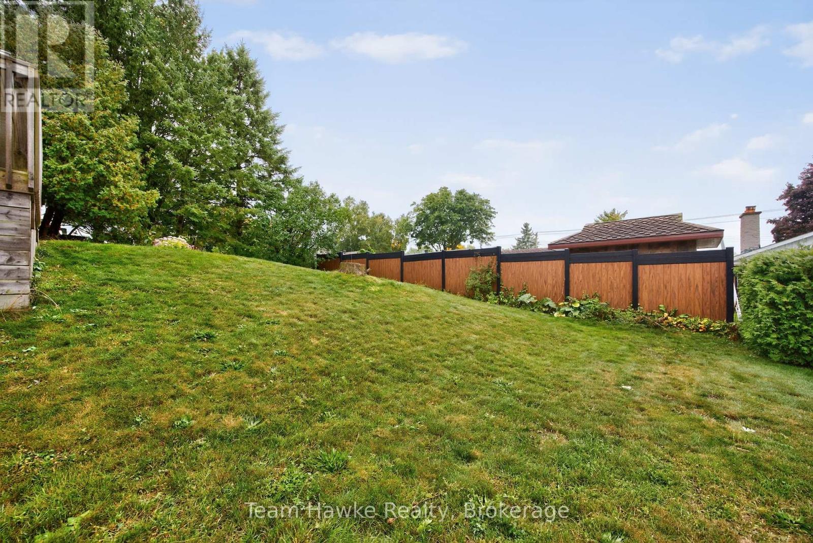 558 Russell Street, Midland, Ontario  L4R 3B6 - Photo 43 - S12428476