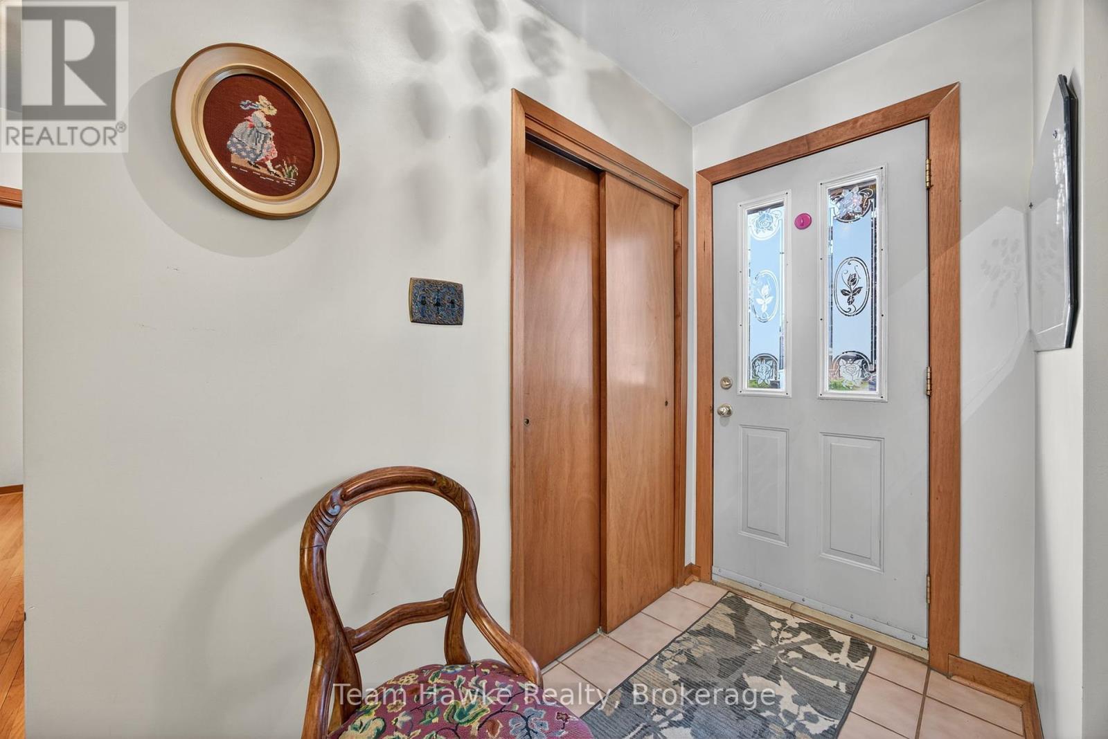 558 Russell Street, Midland, Ontario  L4R 3B6 - Photo 6 - S12428476