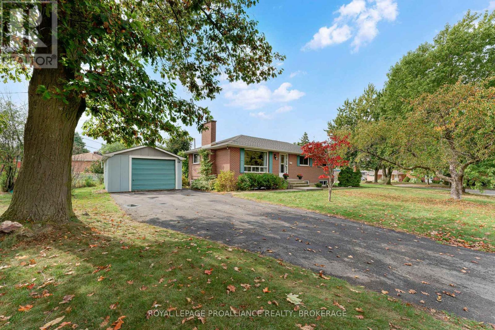 64 Michael Grass Crescent, Kingston, Ontario  K7M 2W3 - Photo 1 - X12428517