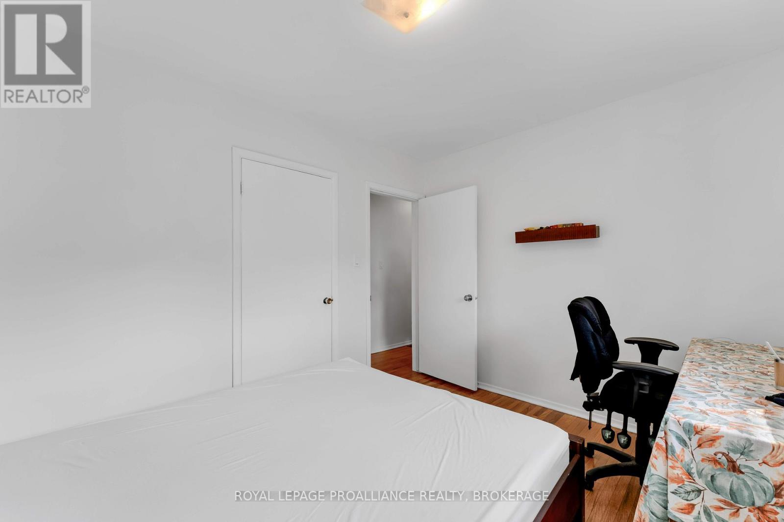 64 Michael Grass Crescent, Kingston, Ontario  K7M 2W3 - Photo 17 - X12428517