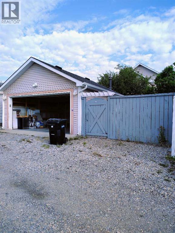 11 Tuscany Valley Road Nw, Calgary, Alberta  T3l 2C1 - Photo 23 - A2257126