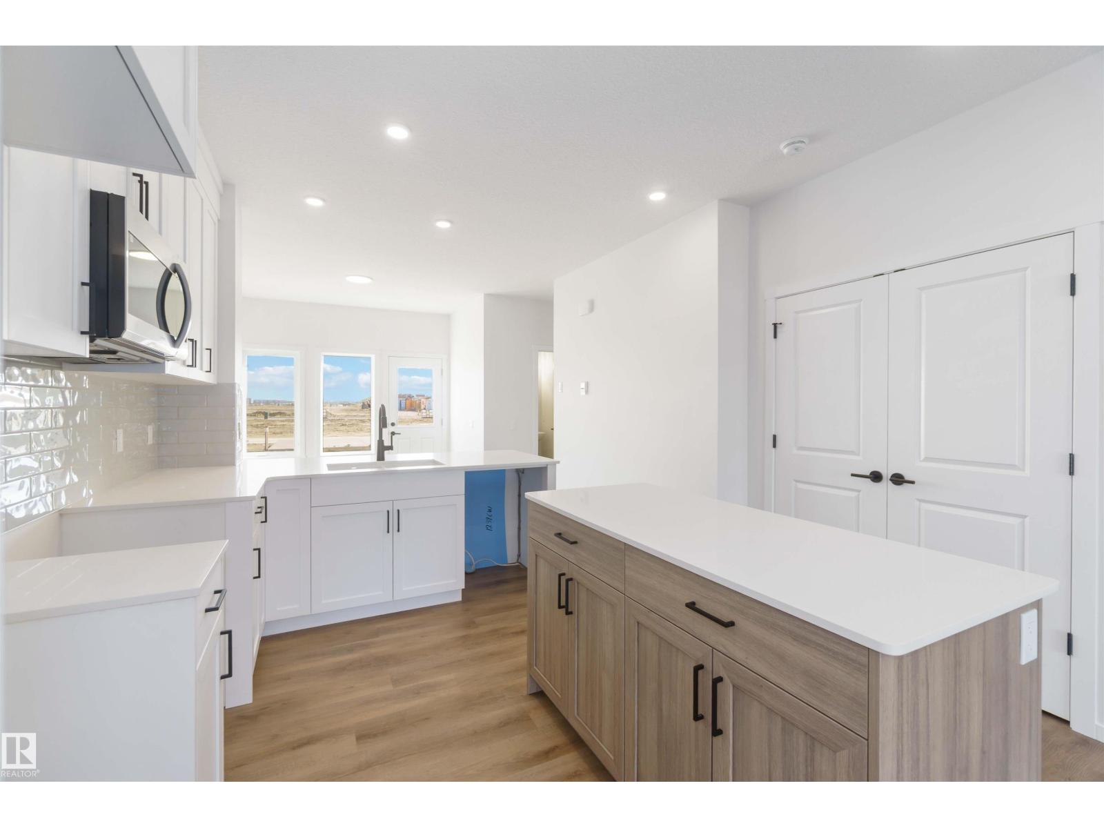 1239 Cristall Wy Sw, Edmonton, Alberta  T6W 5T1 - Photo 6 - E4459102