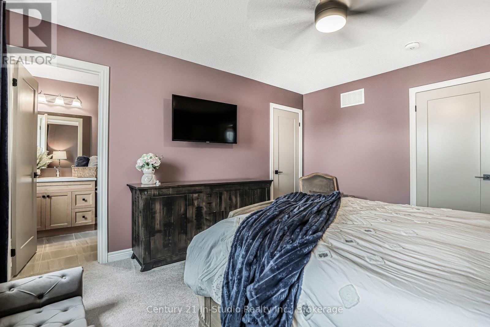 117 Fitzgerald Street, Grey Highlands, Ontario  N0C 1H0 - Photo 25 - X12428467