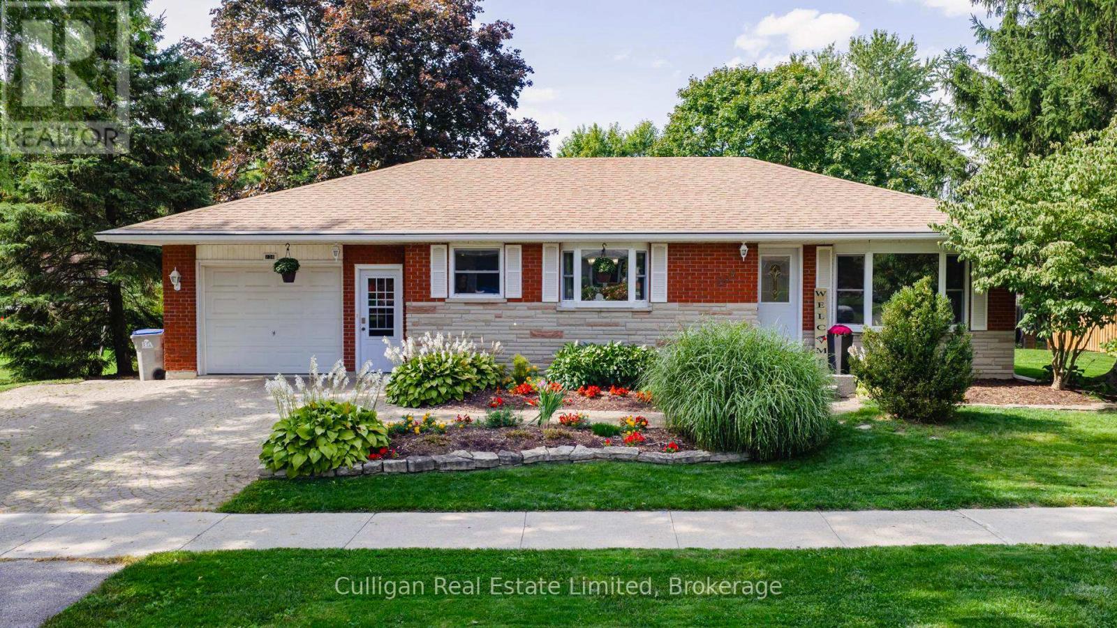 238 St. Andrew Street, West Perth, Ontario  N0K 1N0 - Photo 2 - X12428474