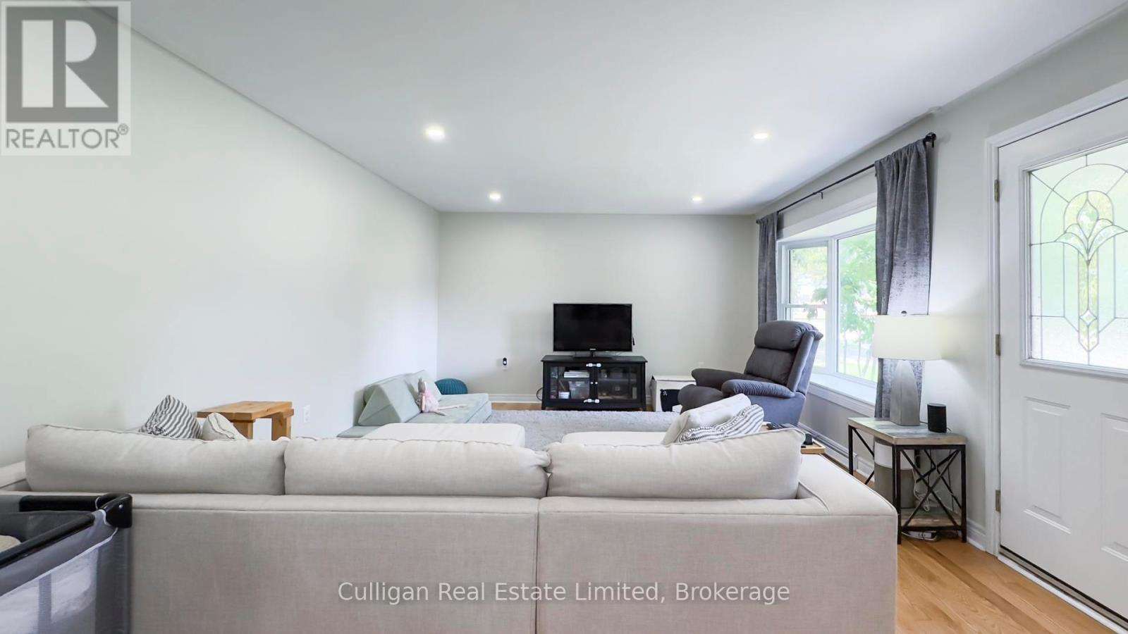 238 St. Andrew Street, West Perth, Ontario  N0K 1N0 - Photo 7 - X12428474