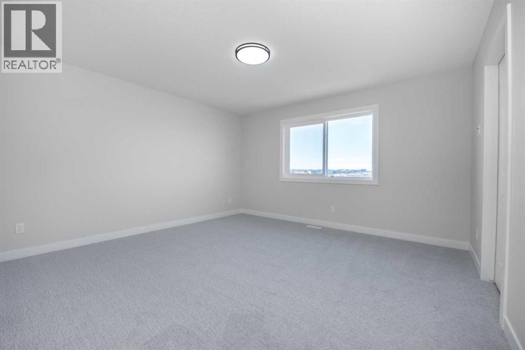 55 Waterford Street, Chestermere, Alberta  T1X 2Z6 - Photo 21 - A2260095