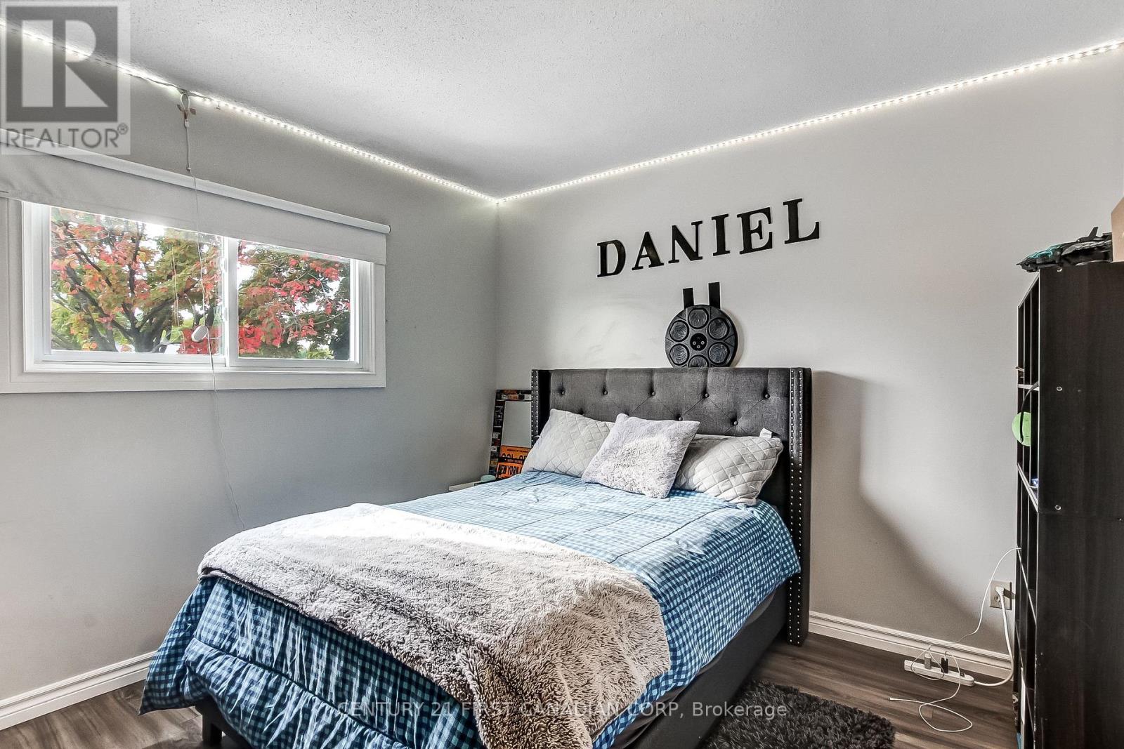 164 Clara Crescent, London South, Ontario  N6E 3G8 - Photo 15 - X12428436