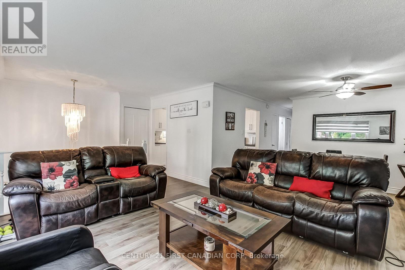 164 Clara Crescent, London South, Ontario  N6E 3G8 - Photo 7 - X12428436
