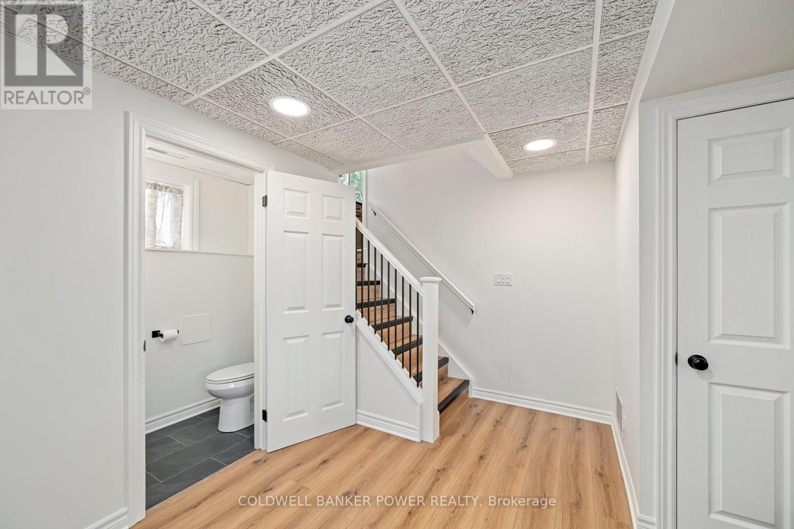 170 Eva Street, Thames Centre, Ontario  N0L 1G0 - Photo 22 - X12428568