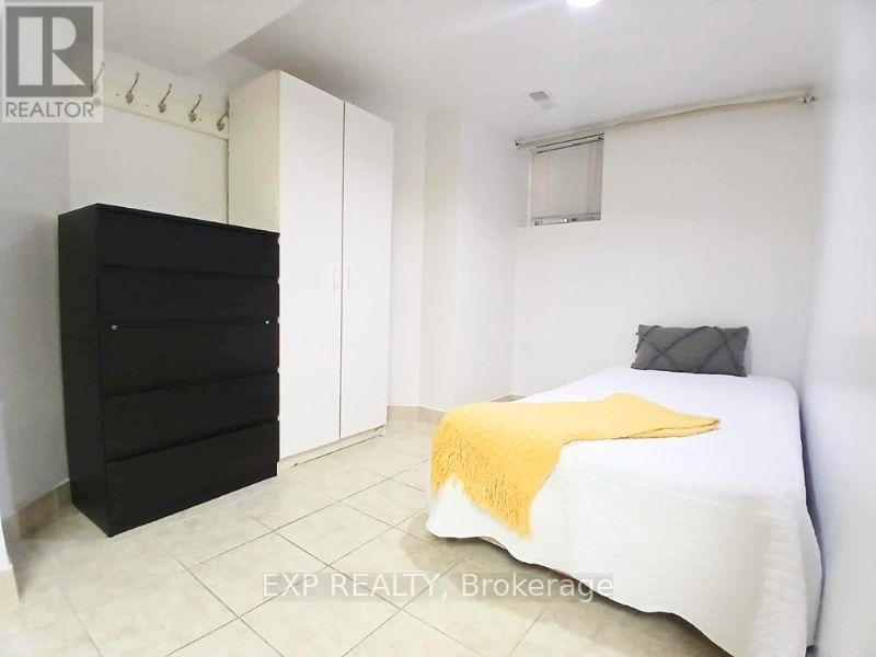 Lower - 931 Pape Avenue, Toronto, Ontario  M4K 3W8 - Photo 7 - E12428364