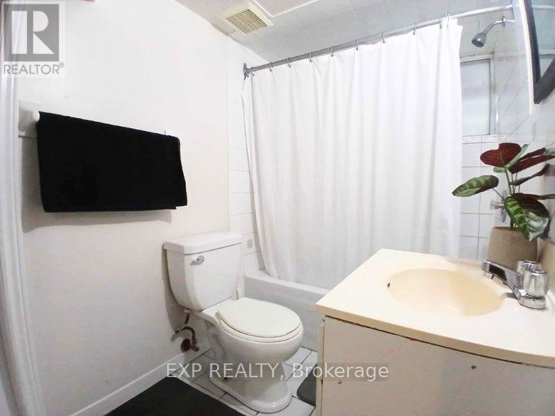 Lower - 931 Pape Avenue, Toronto, Ontario  M4K 3W8 - Photo 9 - E12428364