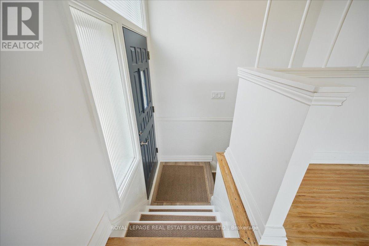 10 Mendip Crescent, Toronto, Ontario  M1P 1Y4 - Photo 12 - E12428384