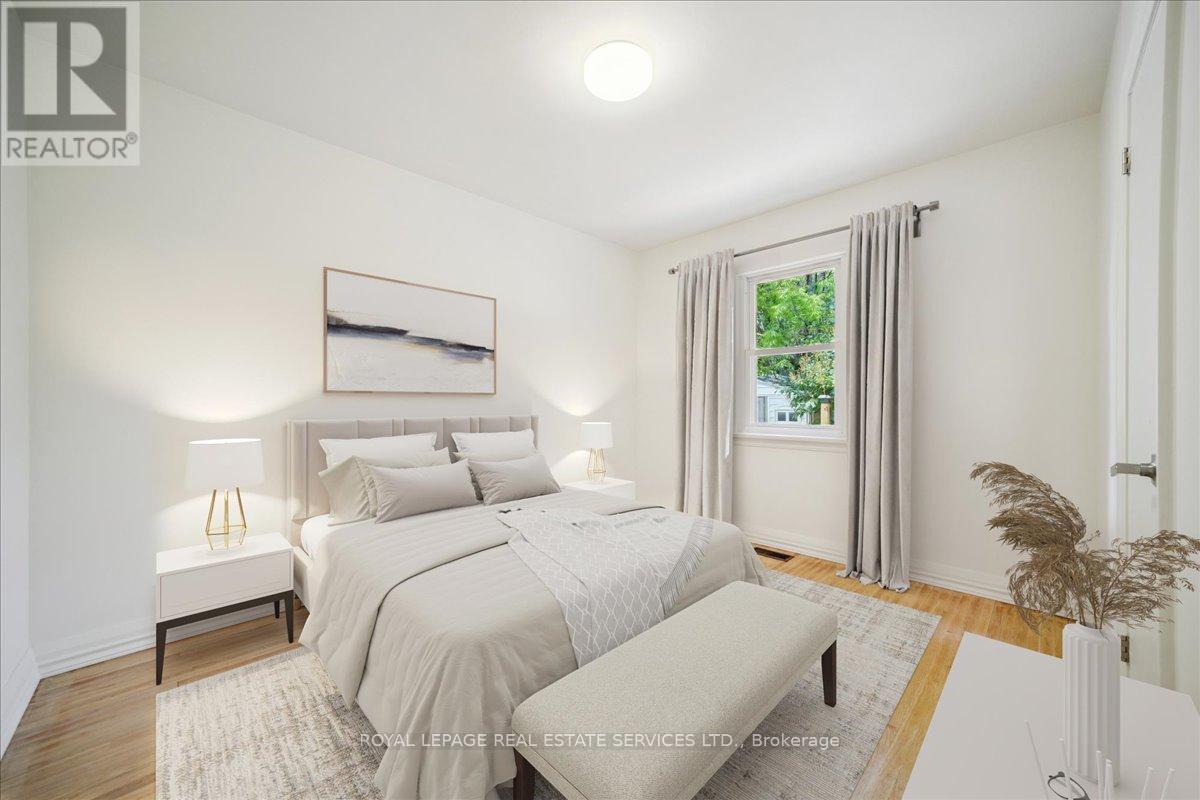 10 Mendip Crescent, Toronto, Ontario  M1P 1Y4 - Photo 9 - E12428384