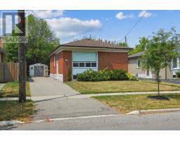 10 MENDIP CRESCENT, Toronto, Ontario
