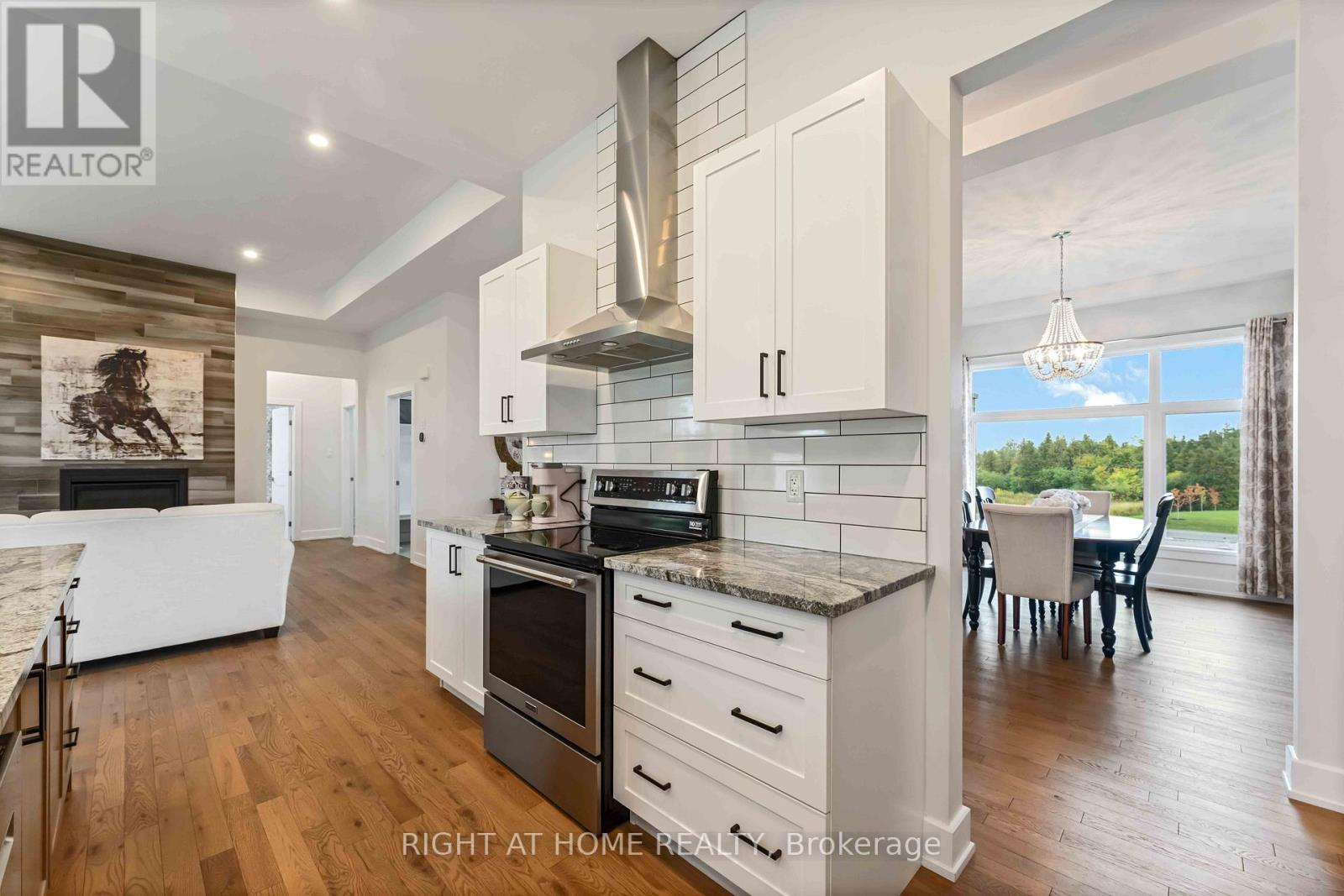 408 Gaelic Glen Ridge, Ottawa, Ontario  K0A 1B0 - Photo 11 - X12428485