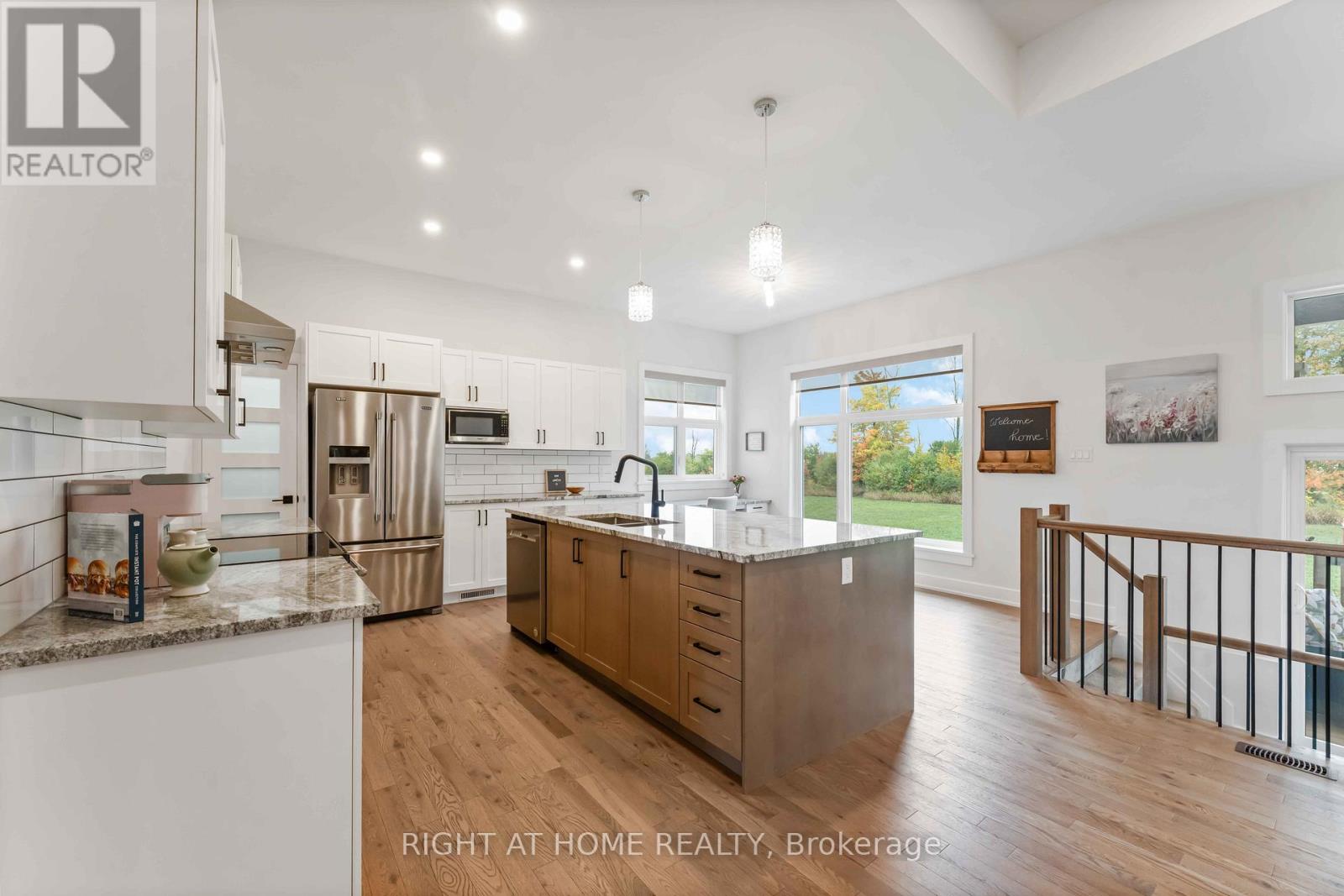 408 Gaelic Glen Ridge, Ottawa, Ontario  K0A 1B0 - Photo 6 - X12428485