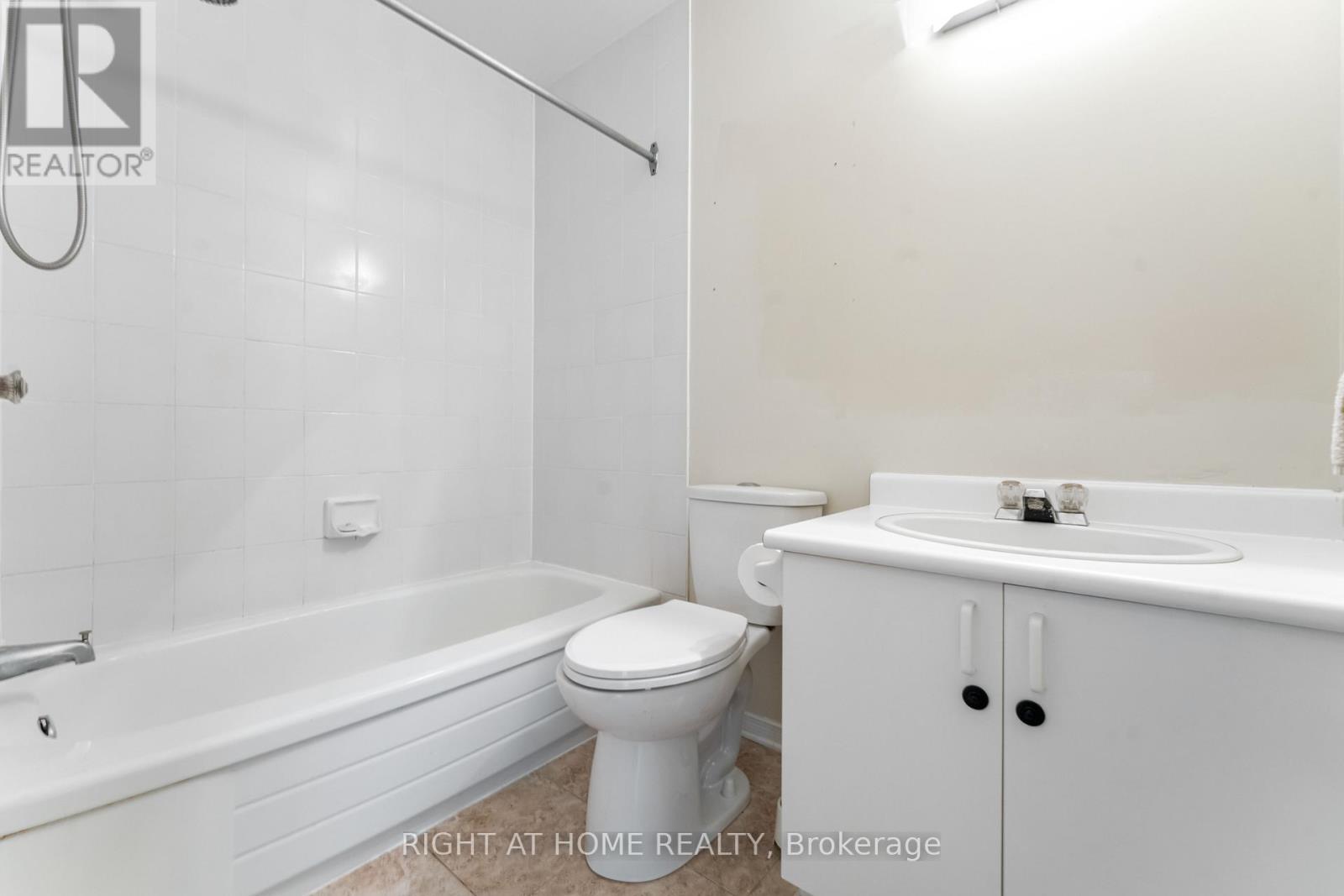 5 Harrington Court, Ottawa, Ontario  K2K 2S7 - Photo 23 - X12428486