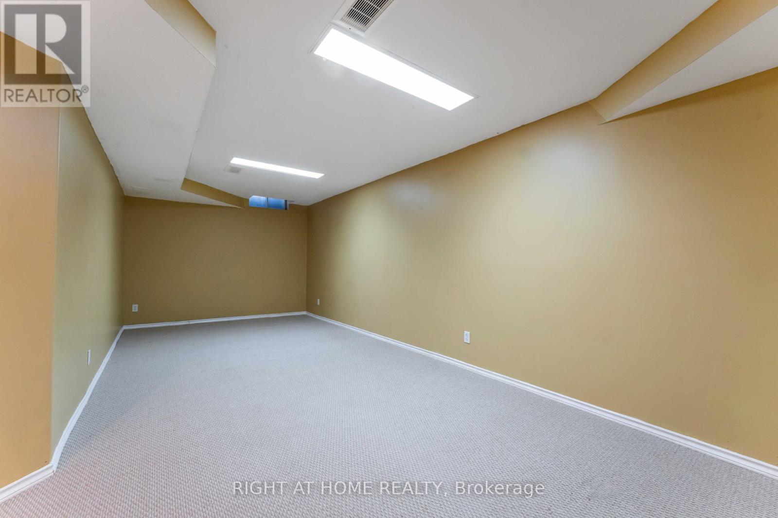 5 Harrington Court, Ottawa, Ontario  K2K 2S7 - Photo 24 - X12428486