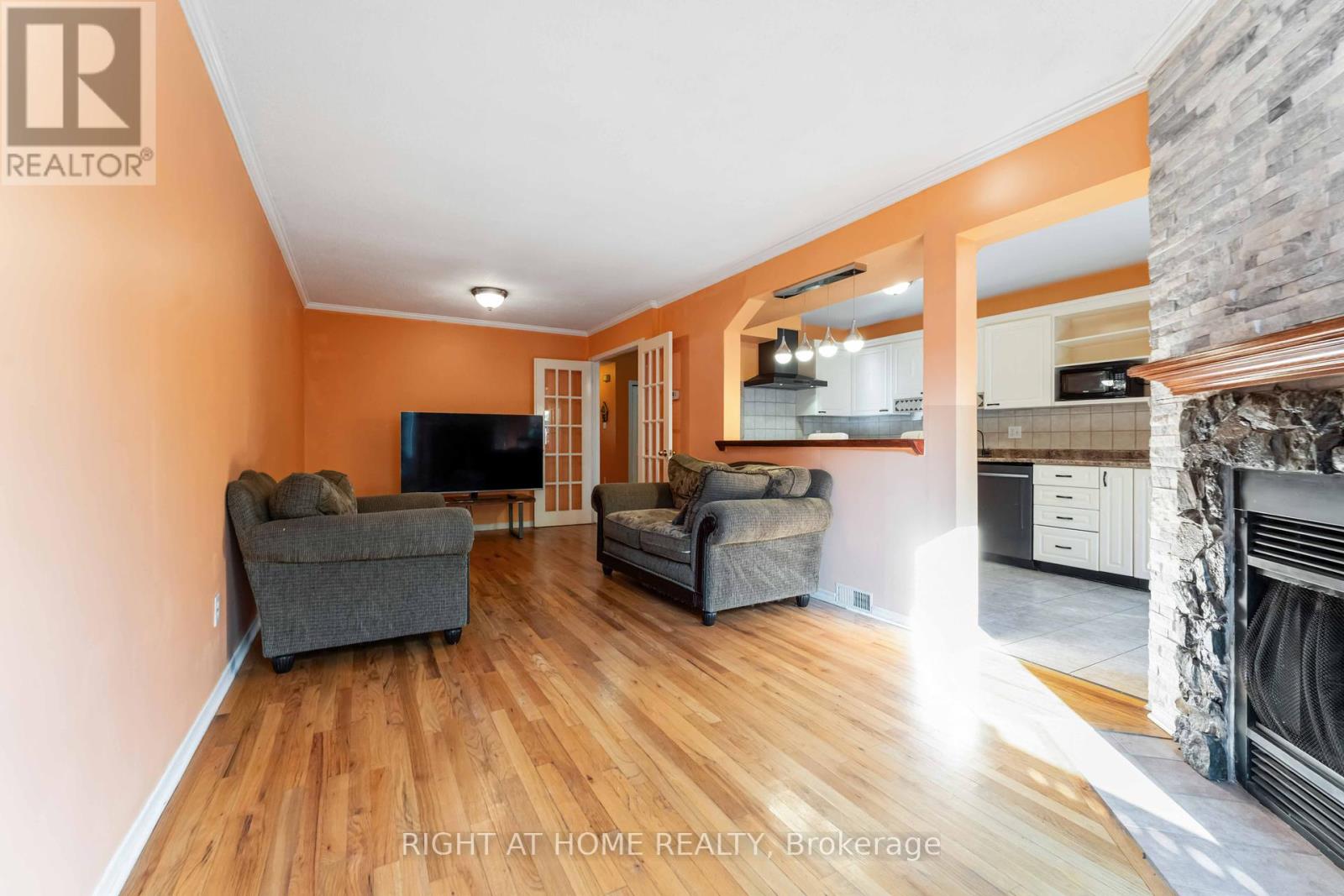 5 Harrington Court, Ottawa, Ontario  K2K 2S7 - Photo 9 - X12428486
