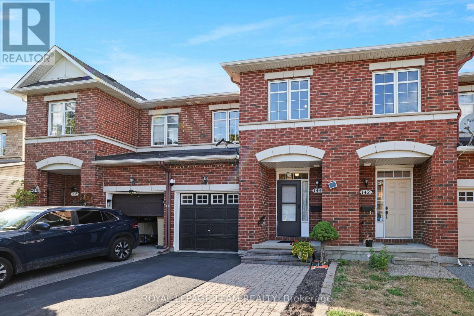 144 Deercroft Avenue, Ottawa, Ontario  K2J 5H9 - Photo 3 - X12428497