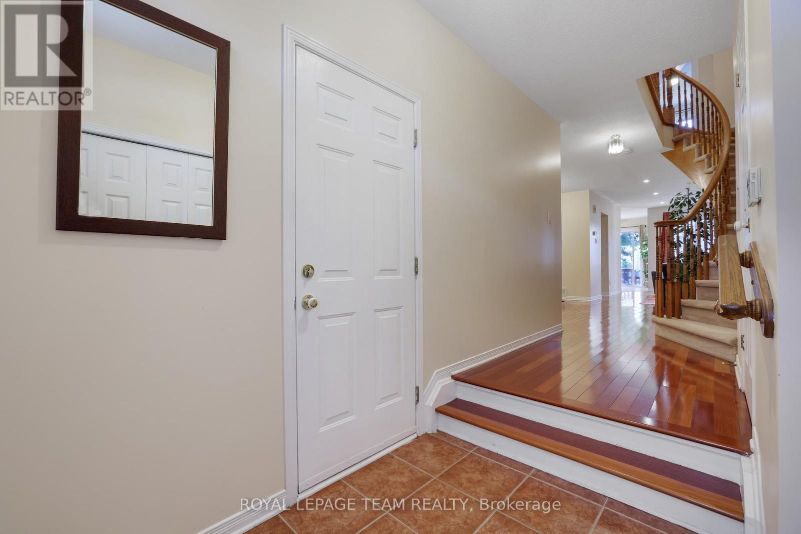 144 Deercroft Avenue, Ottawa, Ontario  K2J 5H9 - Photo 5 - X12428497