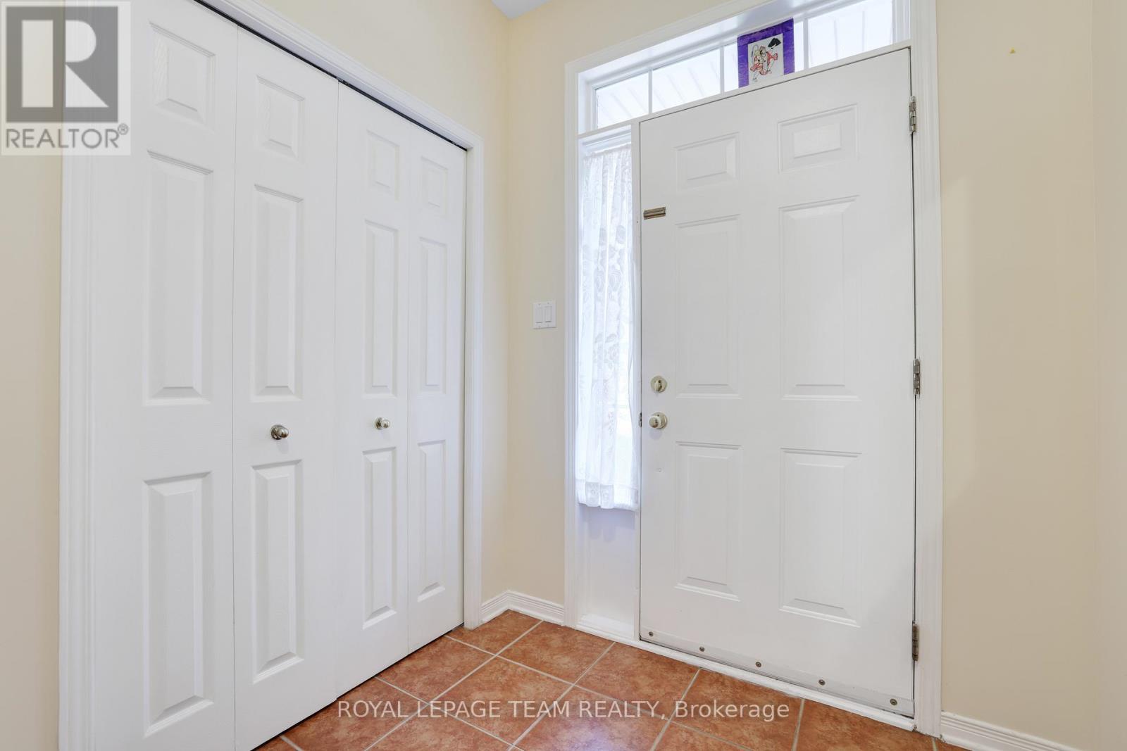 144 Deercroft Avenue, Ottawa, Ontario  K2J 5H9 - Photo 6 - X12428497