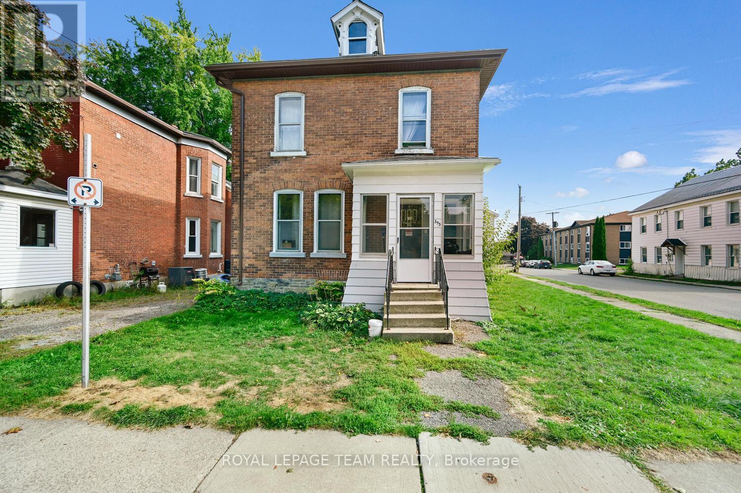 395 Henry Street W, Prescott, Ontario  K0E 1T0 - Photo 2 - X12428550