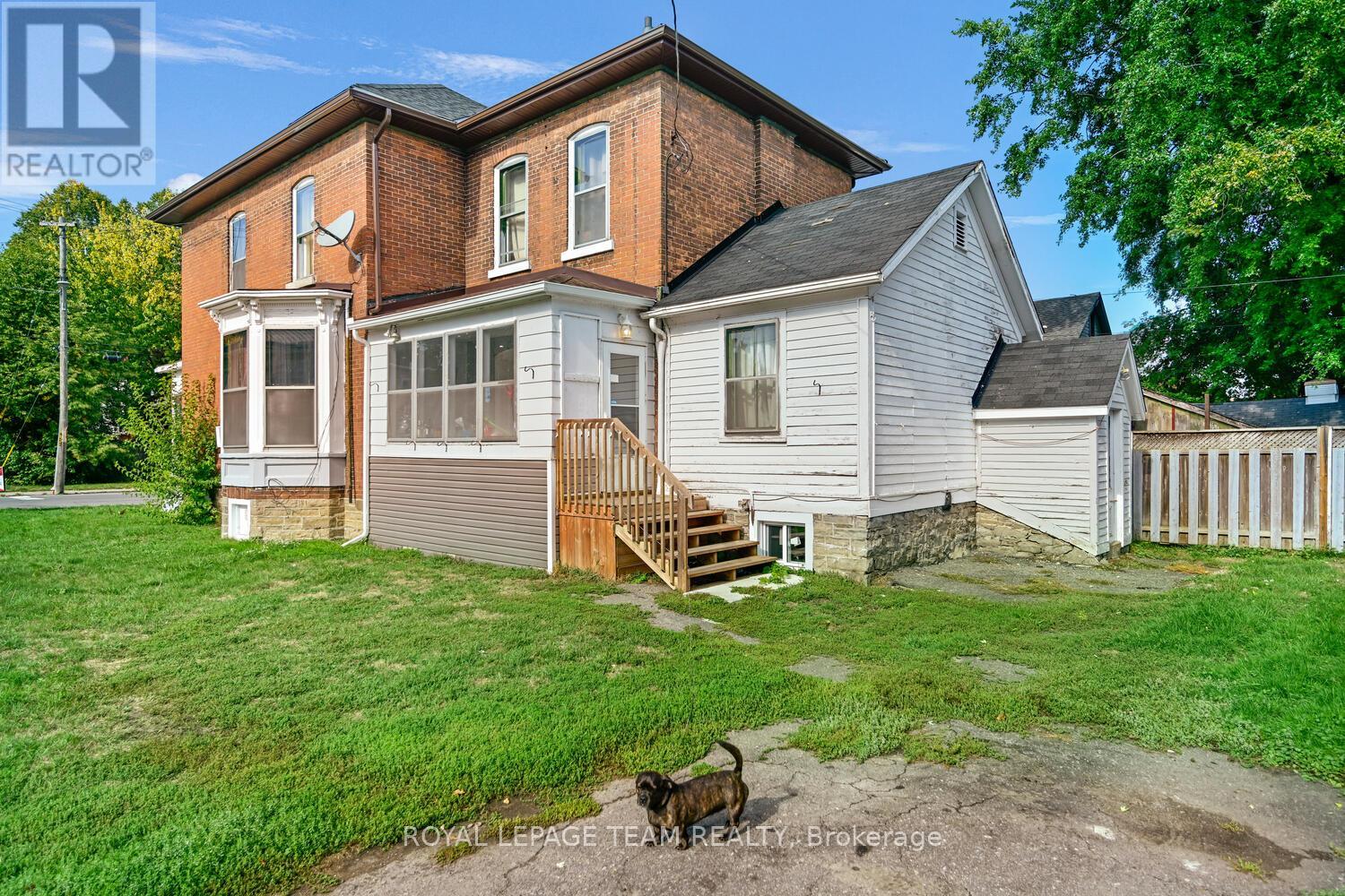 395 Henry Street W, Prescott, Ontario  K0E 1T0 - Photo 4 - X12428550