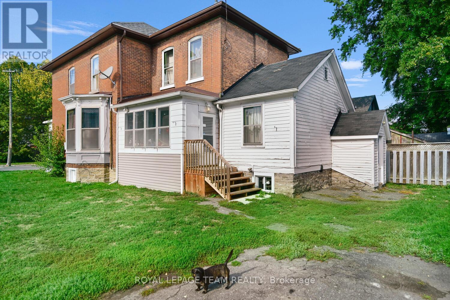 395 Henry Street W, Prescott, Ontario  K0E 1T0 - Photo 7 - X12428550