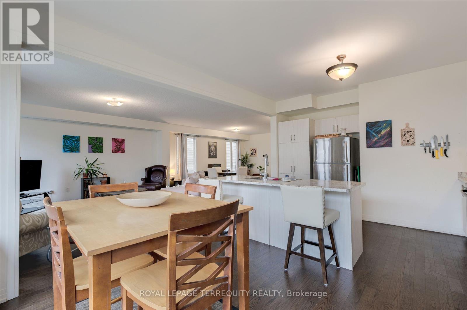 137 East Shore Drive, Clarington, Ontario  L1C 1Z8 - Photo 18 - E12428122