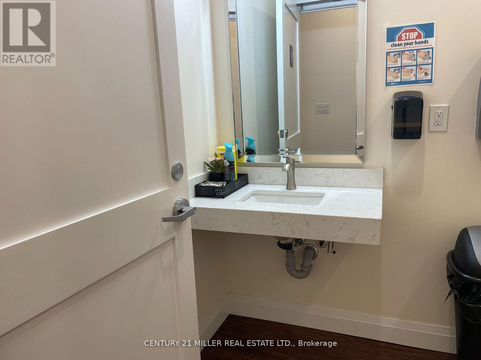 10 - 225 Speers Road, Oakville, Ontario  L6K 2E9 - Photo 18 - W12425502
