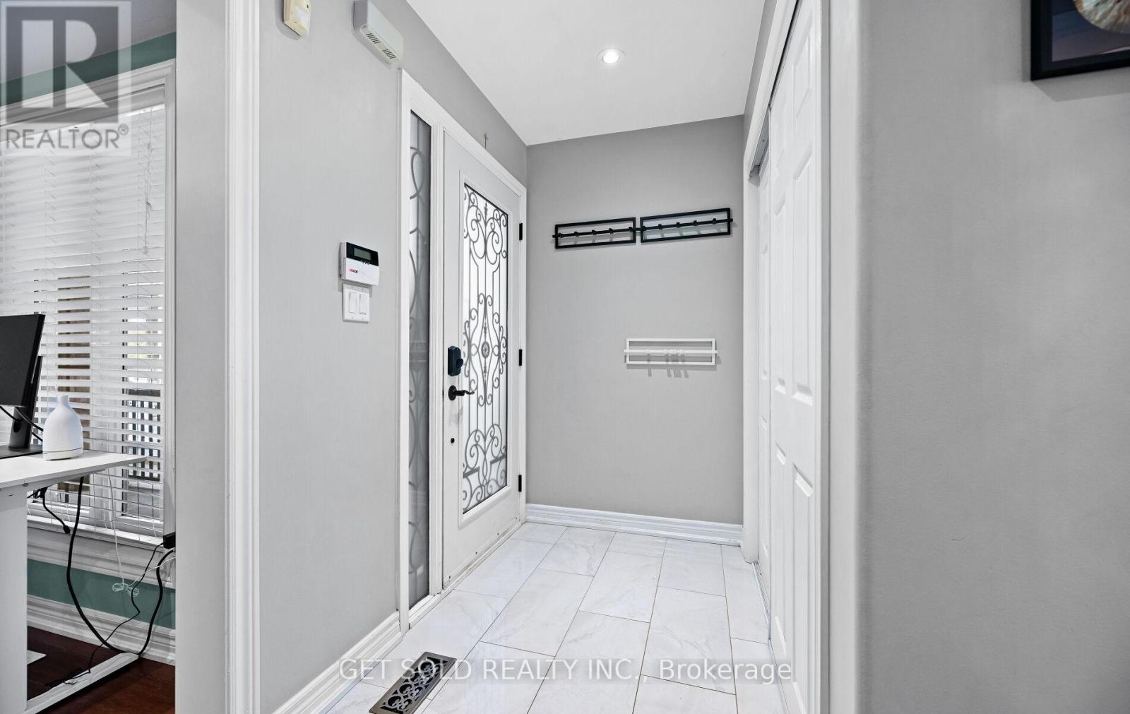 47 Trailview Lane, Caledon, Ontario  L7E 2W1 - Photo 2 - W12426698