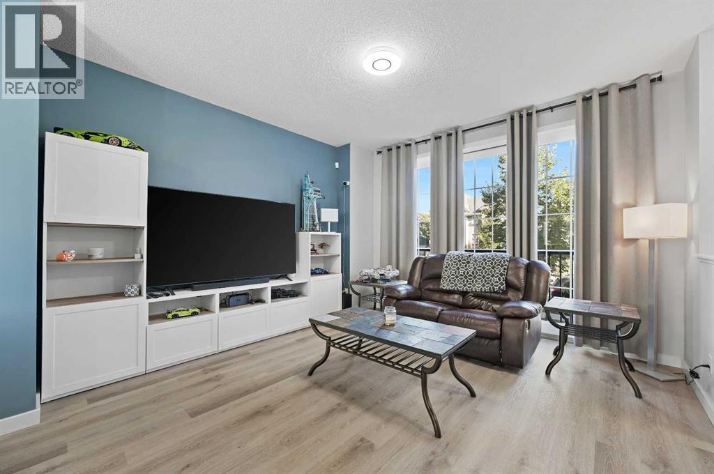 798 Walden Drive Se, Calgary, Alberta  T2X 2J3 - Photo 4 - A2260185