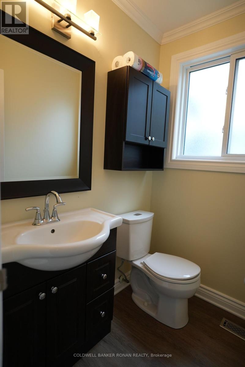 43 Adeline Avenue, New Tecumseth, Ontario  L0G 1W0 - Photo 13 - N12428375