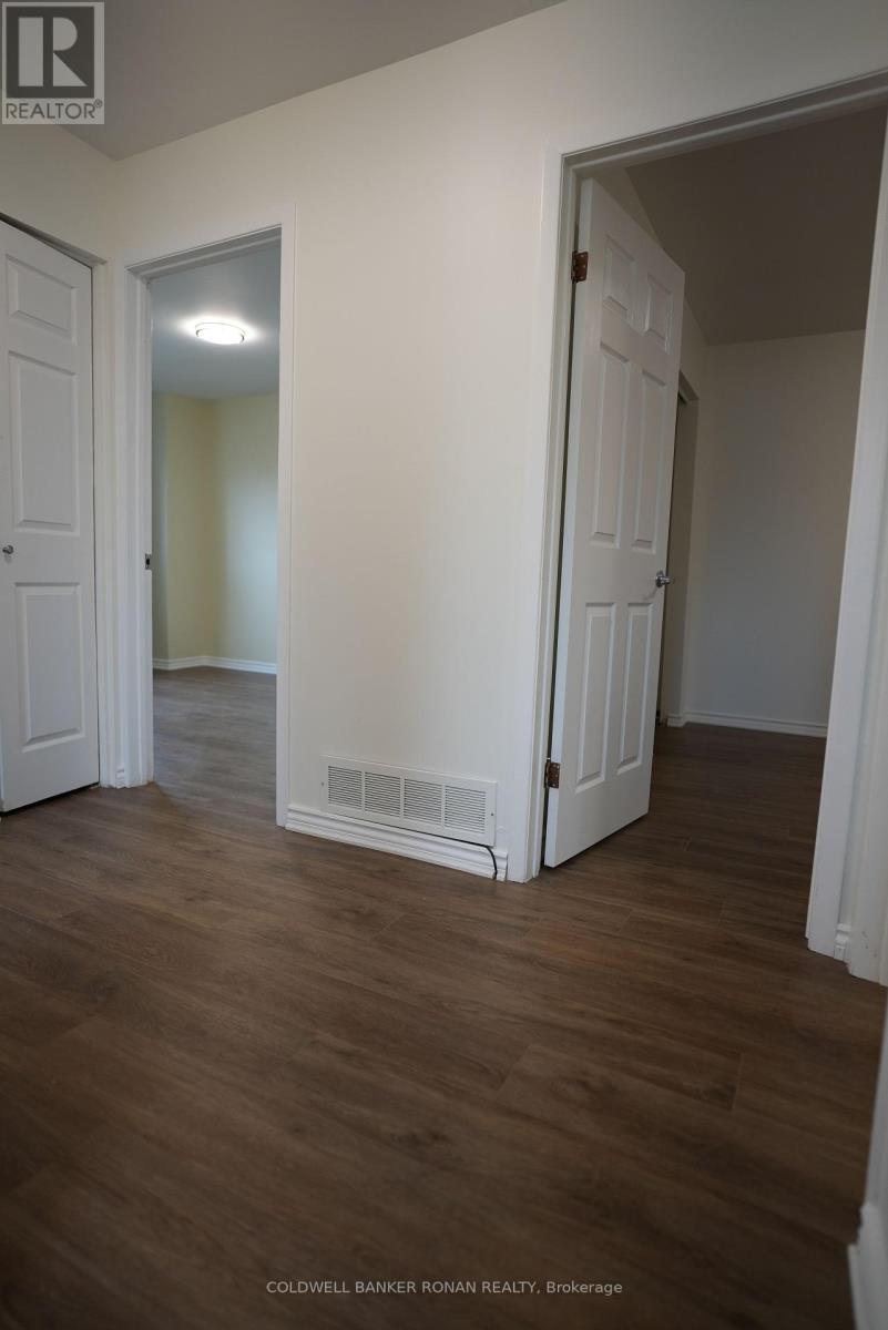 43 Adeline Avenue, New Tecumseth, Ontario  L0G 1W0 - Photo 16 - N12428375