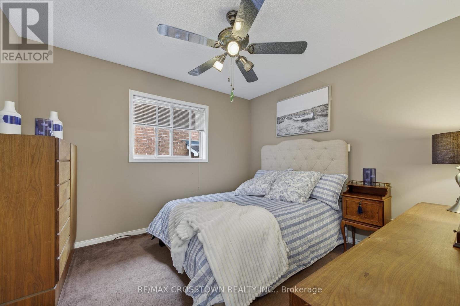 1258 Vincent Crescent, Innisfil, Ontario  L9S 1Z6 - Photo 12 - N12428389