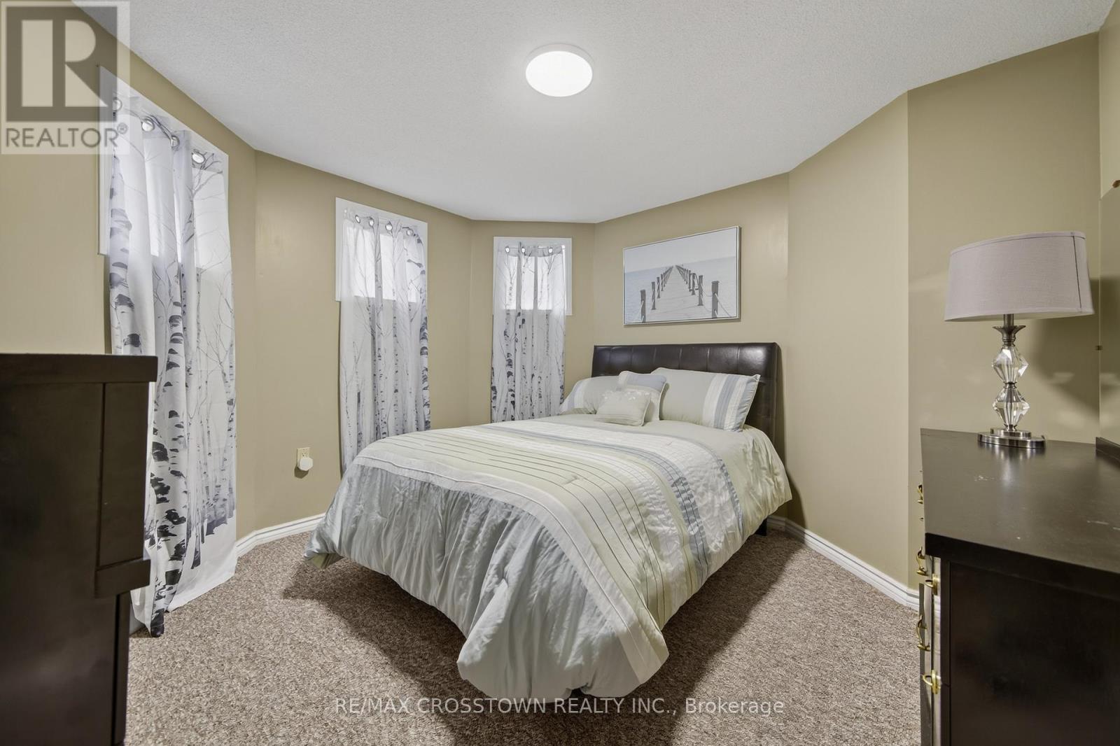 1258 Vincent Crescent, Innisfil, Ontario  L9S 1Z6 - Photo 25 - N12428389