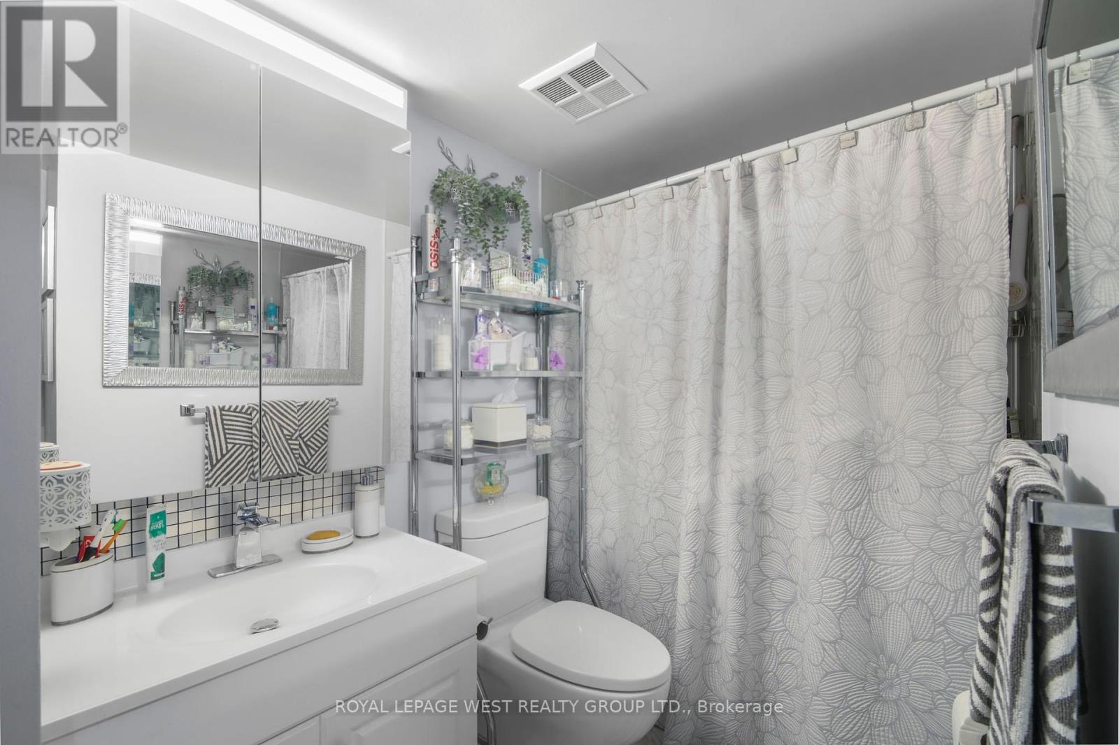 805 - 326 Major Mackenzie Drive E, Richmond Hill, Ontario  L4C 8T4 - Photo 21 - N12428391
