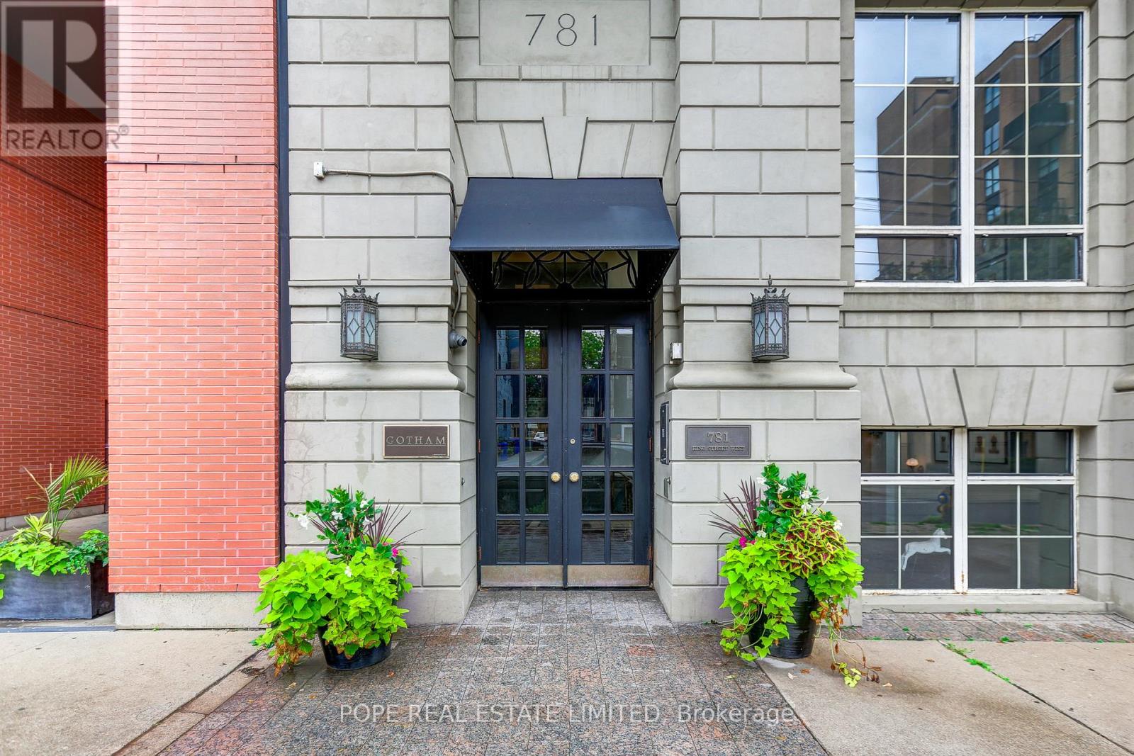 211 - 781 King Street W, Toronto, Ontario  M5V 3L5 - Photo 1 - C12425084