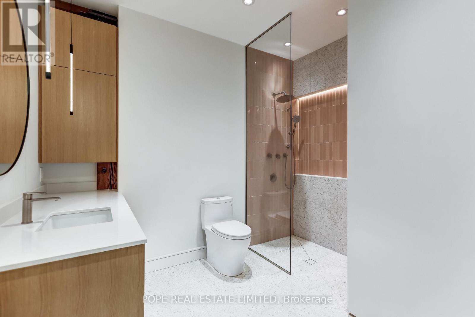 211 - 781 King Street W, Toronto, Ontario  M5V 3L5 - Photo 33 - C12425084