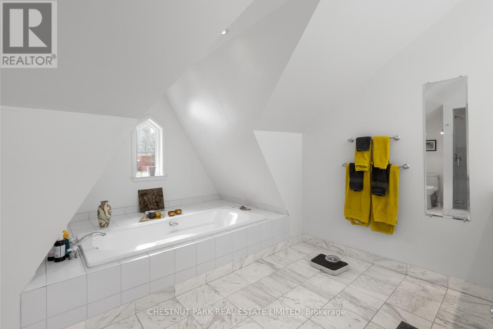 68 Belmont Street, Toronto, Ontario  M5R 1P8 - Photo 25 - C12427624